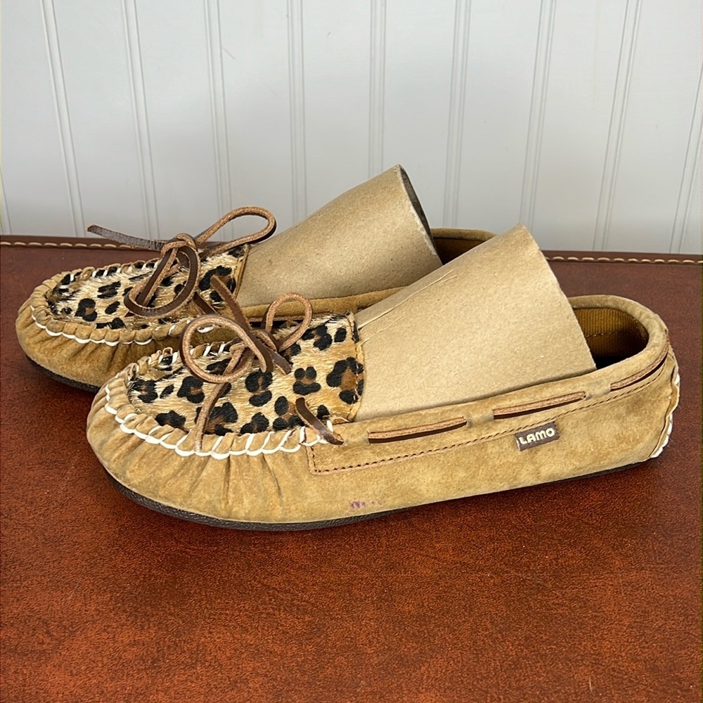 Lamo Slippers Size 5 - Picture 3 of 11